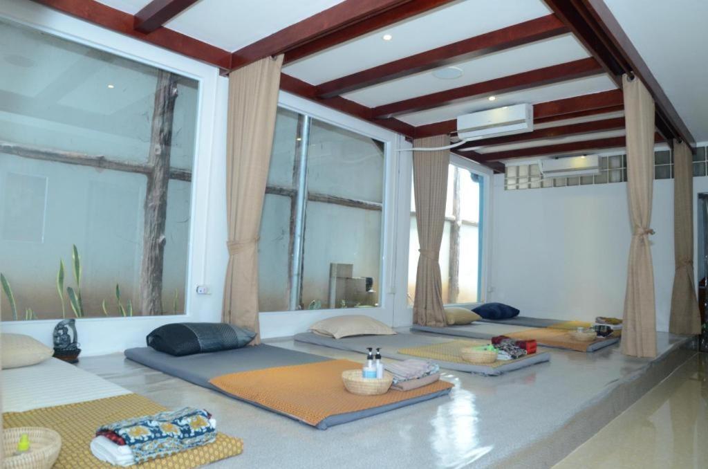Leuxay Hotel Vientiane Esterno foto
