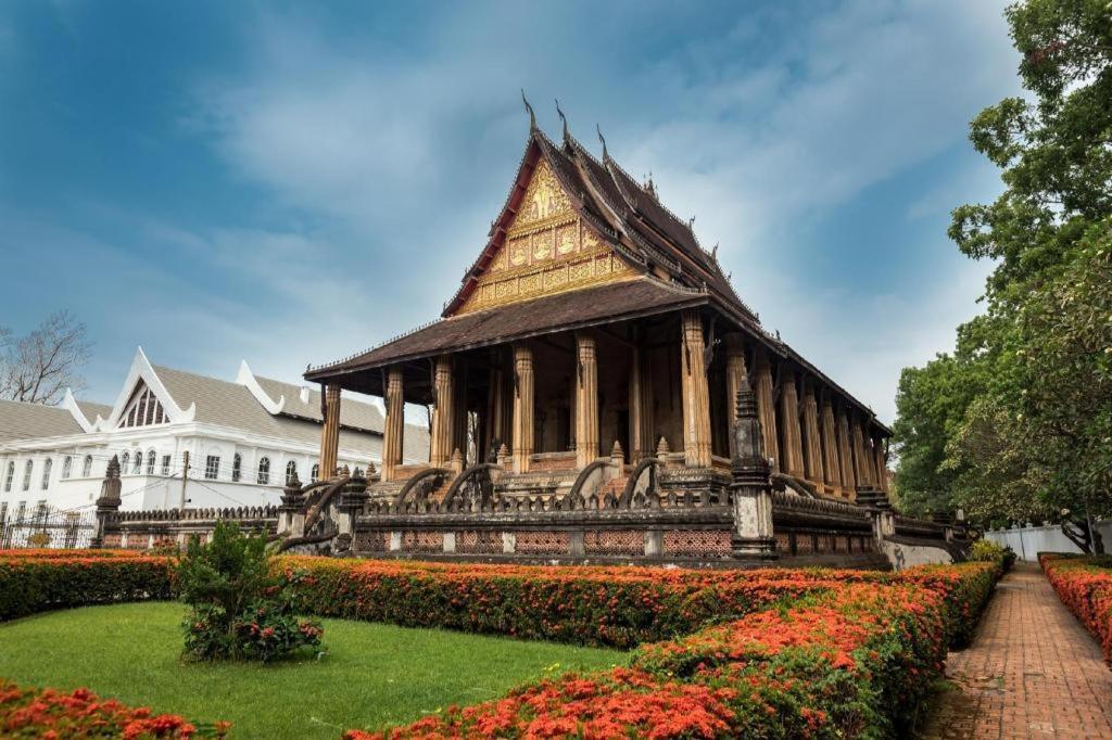 Leuxay Hotel Vientiane Esterno foto
