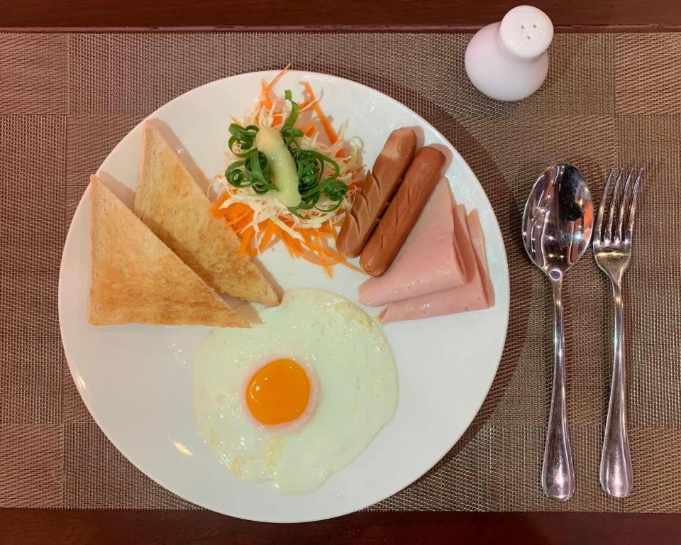 Leuxay Hotel Vientiane Esterno foto
