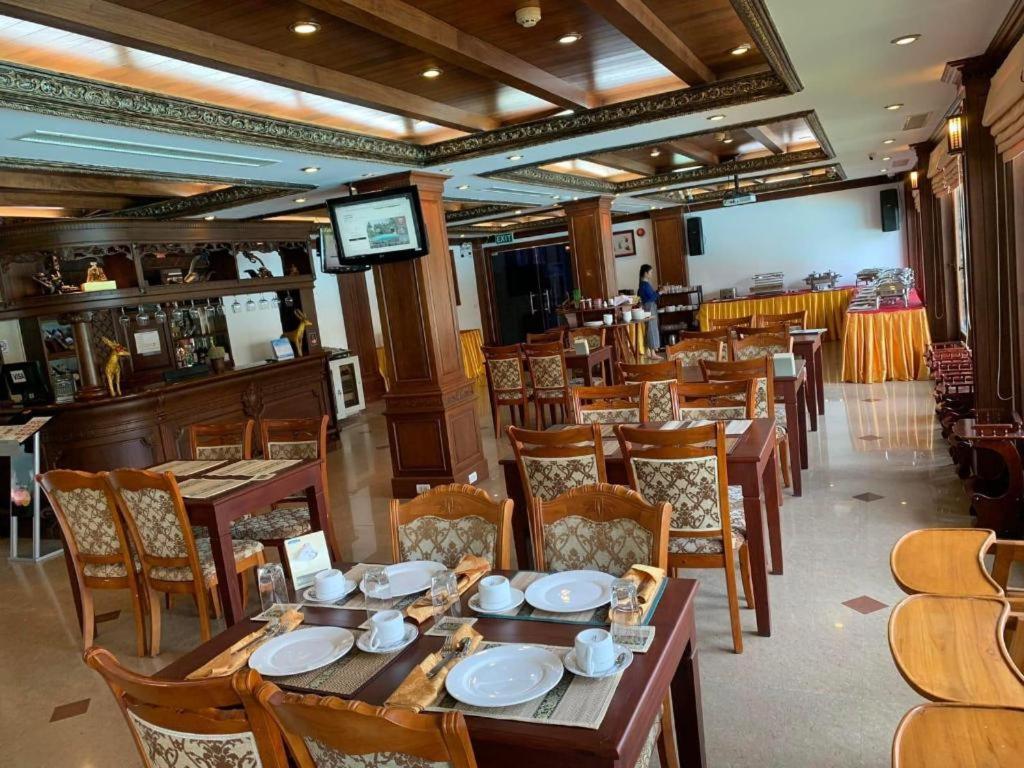 Leuxay Hotel Vientiane Esterno foto