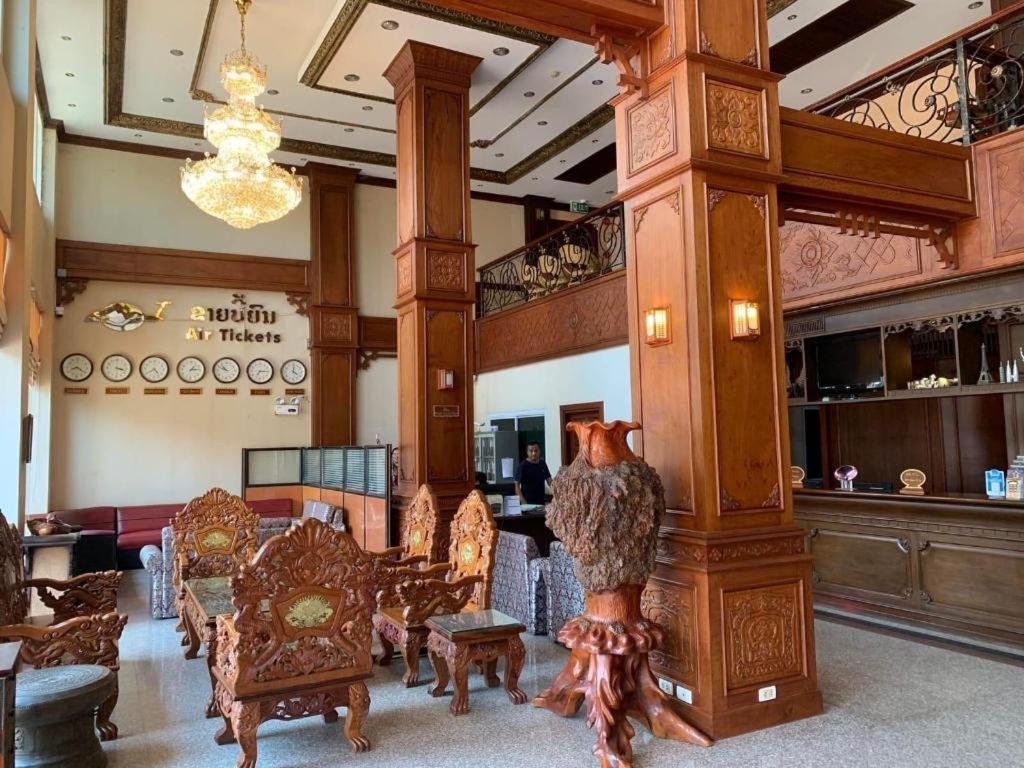 Leuxay Hotel Vientiane Esterno foto