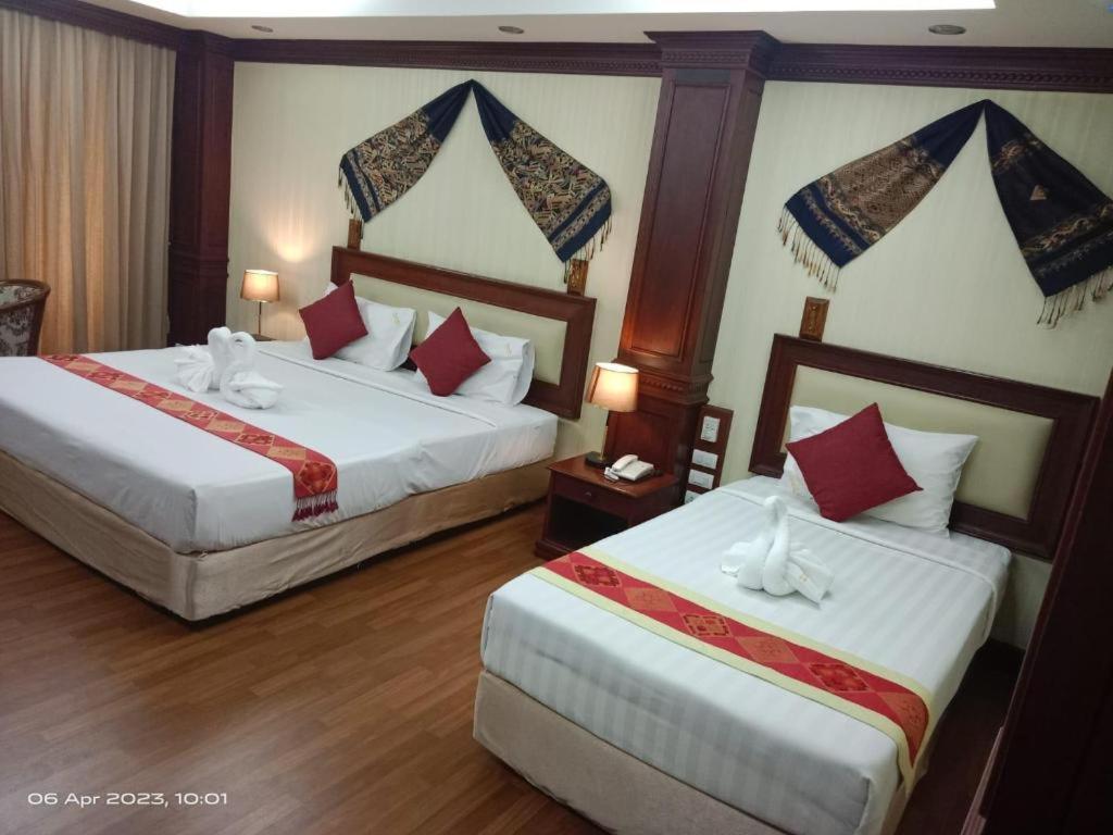 Leuxay Hotel Vientiane Esterno foto